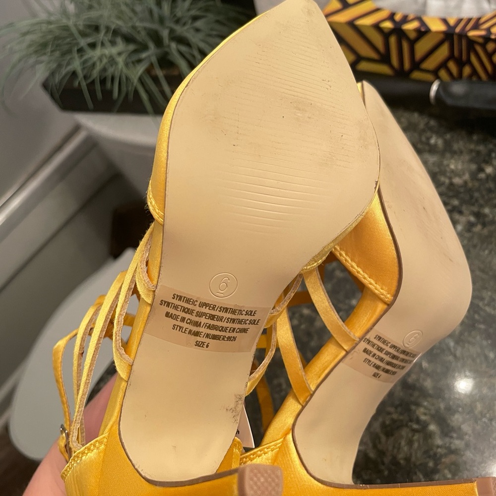 Yellow Heels - Picture 4 of 5